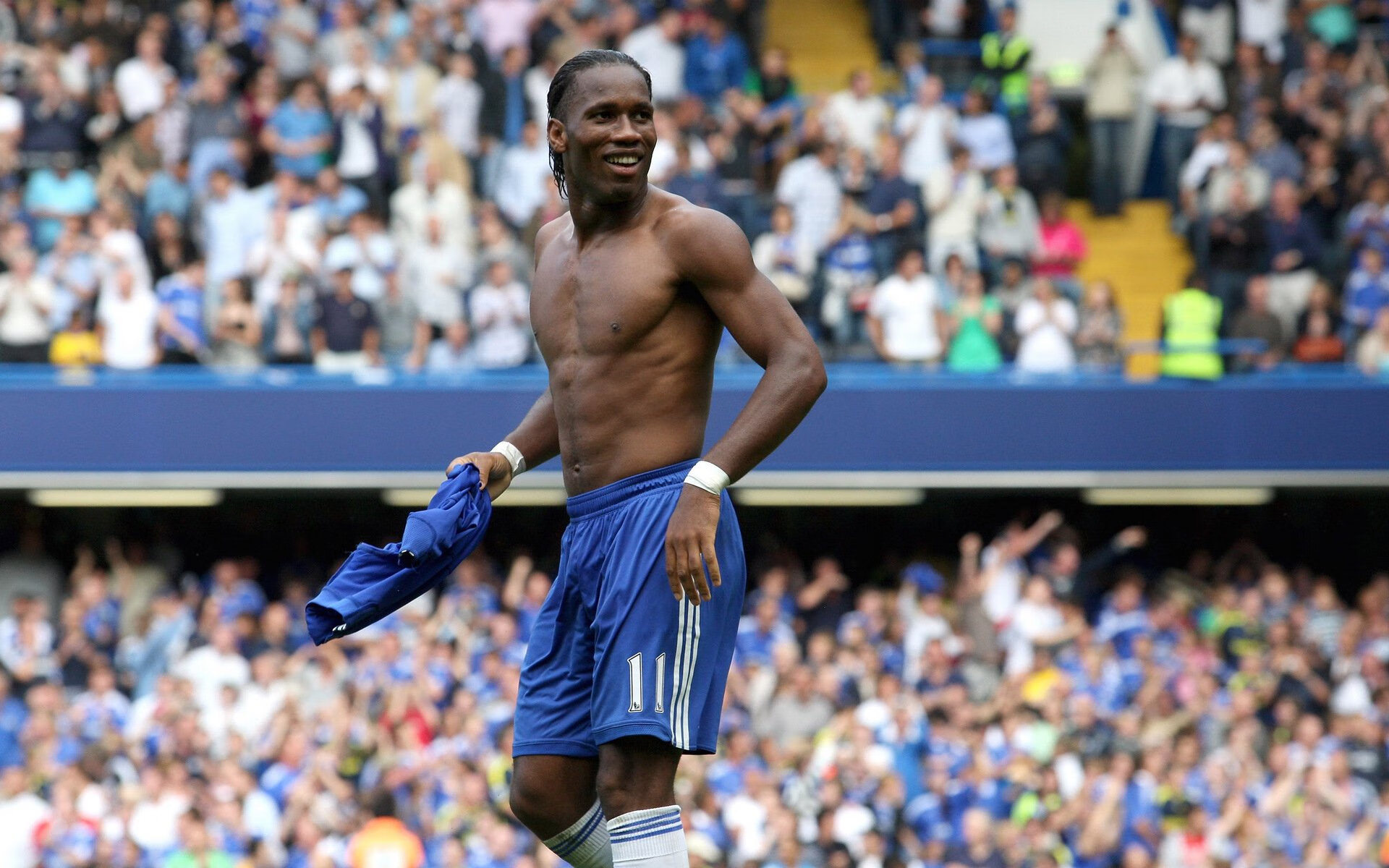 印度男子板球队因雨天比赛取消，凭借国际排名获得金牌。，印度板球队长